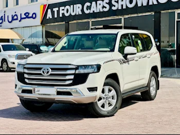 Toyota  Land Cruiser  GXR  2022  Automatic  20٬000 Km  6 Cylinder  Four Wheel Drive (4WD)  SUV  White  With Warranty