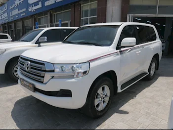 Toyota  Land Cruiser  GXR  2020  Automatic  220,000 Km  6 Cylinder  Four Wheel Drive (4WD)  SUV  White