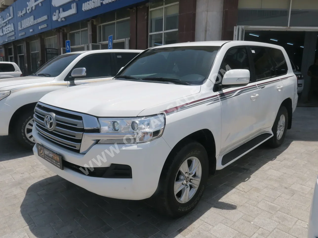 Toyota  Land Cruiser  GXR  2020  Automatic  220,000 Km  6 Cylinder  Four Wheel Drive (4WD)  SUV  White