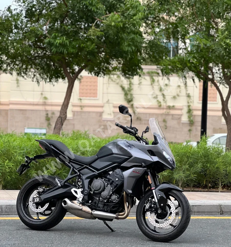  Triumph  Tiger Sport -  2022 - Color Gray -  Warranty