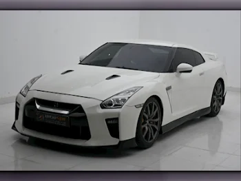  Nissan  GT-R  2014  Automatic  95,000 Km  6 Cylinder  All Wheel Drive (AWD)  Coupe / Sport  White  With Warranty