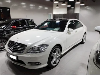 Mercedes-Benz  S-Class  350  2010  Automatic  72,000 Km  6 Cylinder  Rear Wheel Drive (RWD)  Sedan  White