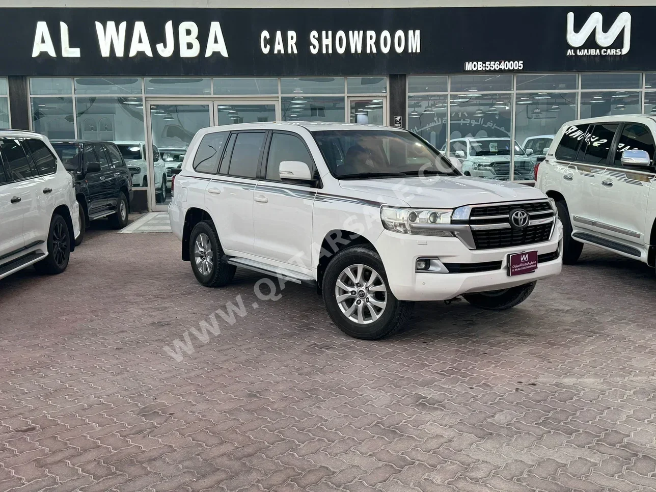 Toyota  Land Cruiser  GXR  2017  Automatic  22,000 Km  8 Cylinder  Four Wheel Drive (4WD)  SUV  White