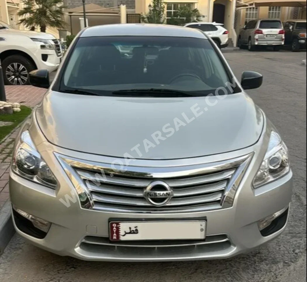 Nissan  Altima  2.5 S  2013  Automatic  120,000 Km  4 Cylinder  Front Wheel Drive (FWD)  Sedan  Silver