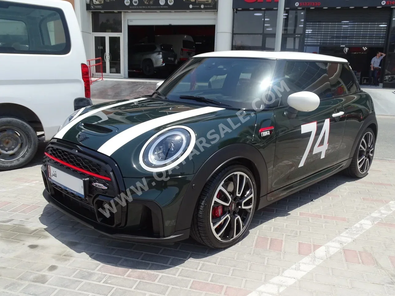 Mini  Cooper  JCW  2022  Automatic  30,000 Km  4 Cylinder  Front Wheel Drive (FWD)  Hatchback  Green