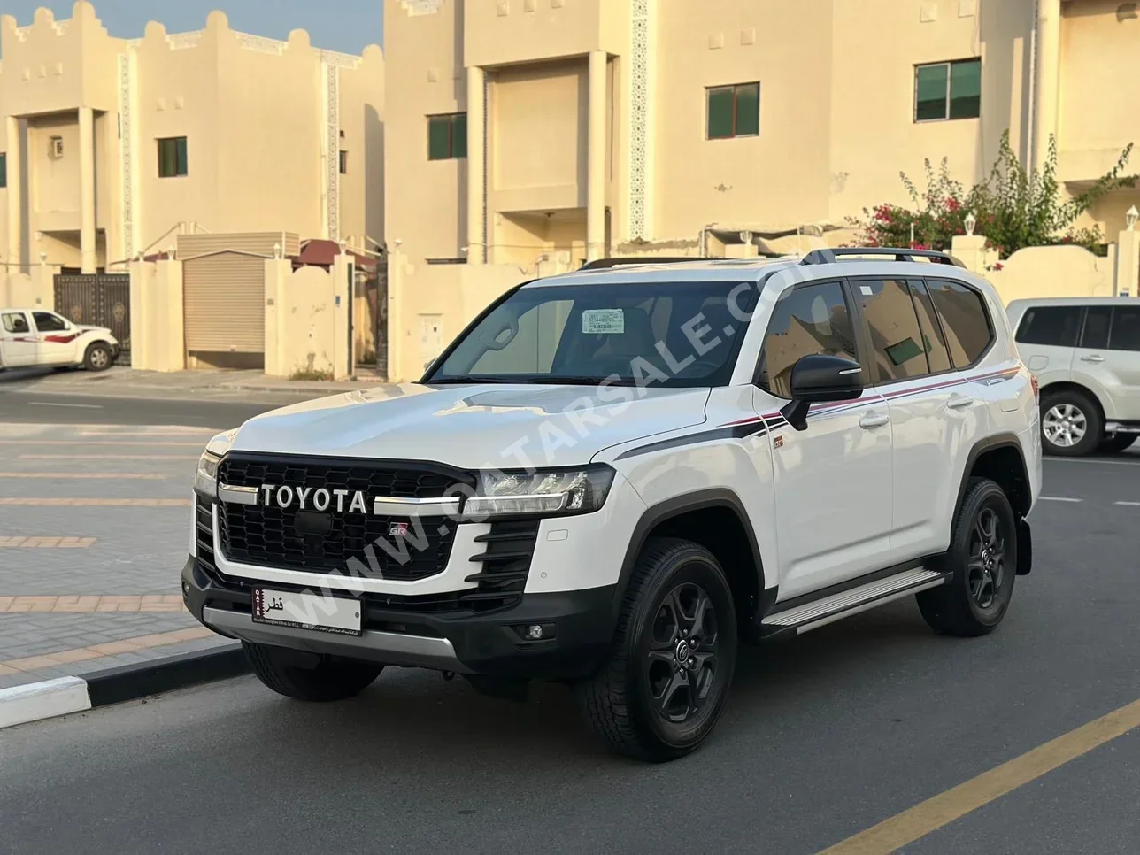  Toyota  Land Cruiser  GX  2022  Automatic  72,000 Km  6 Cylinder  Four Wheel Drive (4WD)  SUV  White  With Warranty