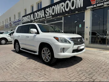 Lexus  LX  570  2014  Automatic  317,000 Km  8 Cylinder  Four Wheel Drive (4WD)  SUV  White