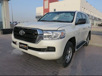 Toyota  Land Cruiser  G  2016  Manual  183,000 Km  6 Cylinder  Four Wheel Drive (4WD)  SUV  White