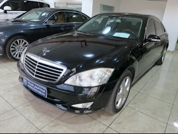 Mercedes-Benz  S-Class  500  2008  Automatic  240,000 Km  8 Cylinder  Rear Wheel Drive (RWD)  Sedan  Black