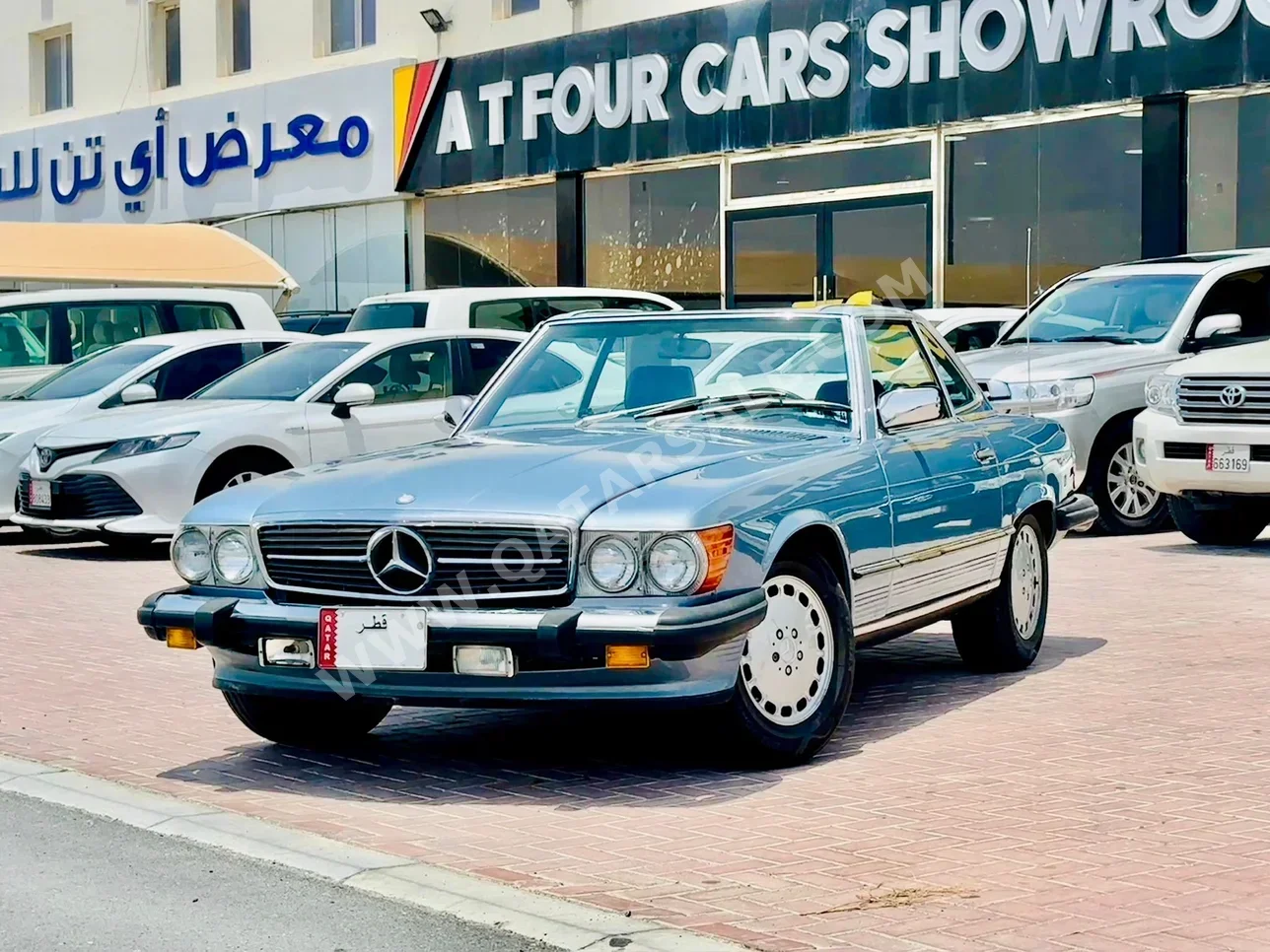 Mercedes-Benz  SL  560  1987  Automatic  150,000 Km  8 Cylinder  Rear Wheel Drive (RWD)  Classic  Blue