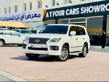 Lexus  LX  570  2015  Automatic  226,000 Km  8 Cylinder  Four Wheel Drive (4WD)  SUV  White