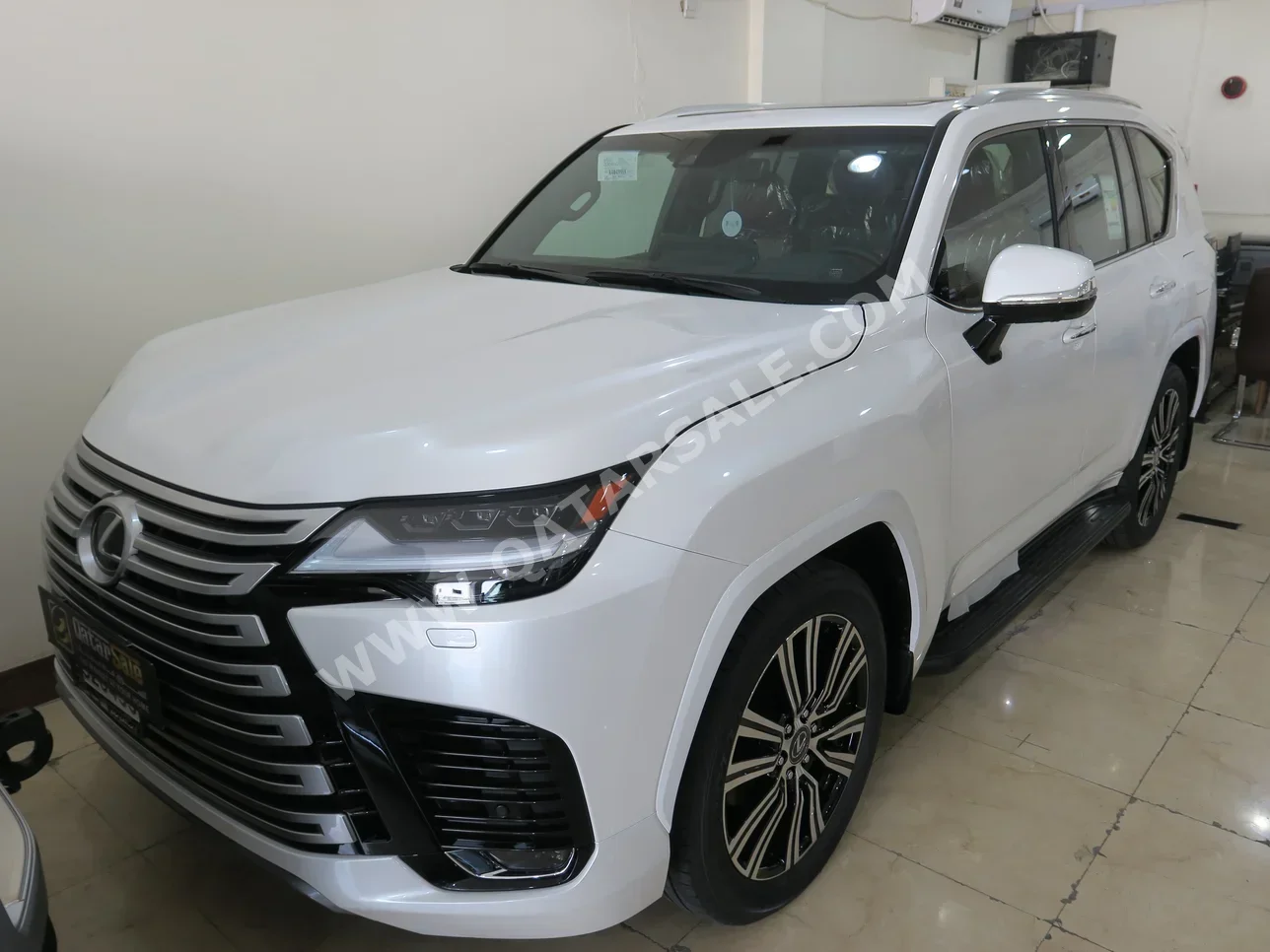  Lexus  LX  600  2024  Automatic  0 Km  6 Cylinder  Four Wheel Drive (4WD)  SUV  White  With Warranty