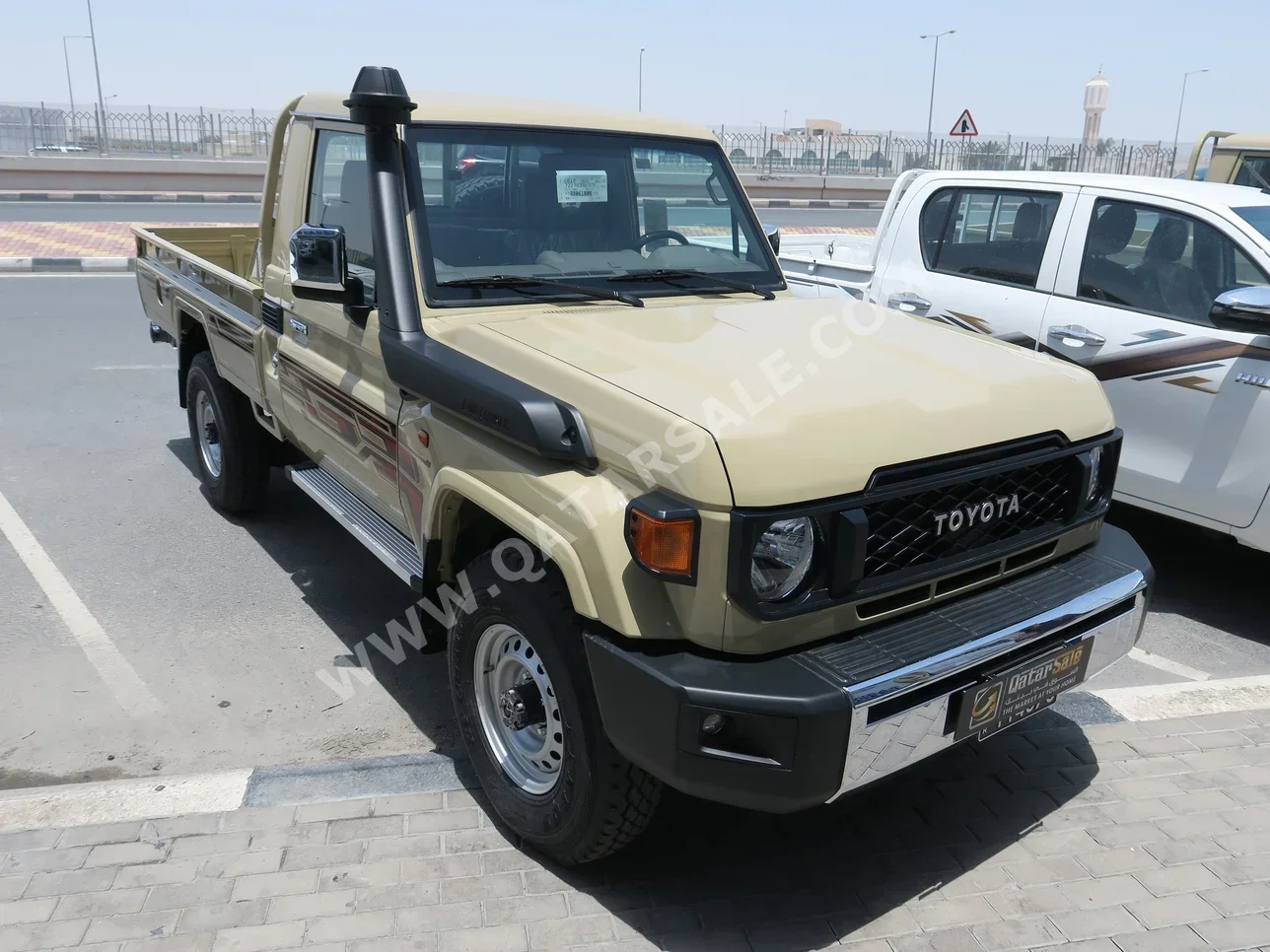  Toyota  Land Cruiser  LX  2024  Manual  0 Km  8 Cylinder  Four Wheel Drive (4WD)  Pick Up  Beige  With Warranty