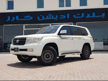 Toyota  Land Cruiser  VXR  2008  Automatic  452,000 Km  8 Cylinder  Four Wheel Drive (4WD)  SUV  White