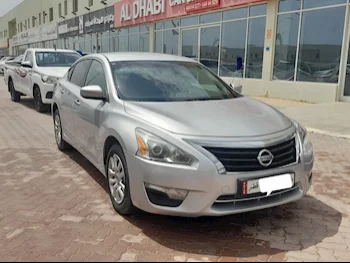 Nissan  Altima  2.5 S  2016  Automatic  84,000 Km  4 Cylinder  Front Wheel Drive (FWD)  Sedan  Silver