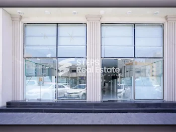 Commercial Shops - Not Furnished  - Doha  For Rent  - Najma