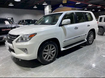 Lexus  LX  570  2010  Automatic  472,000 Km  8 Cylinder  Four Wheel Drive (4WD)  SUV  White