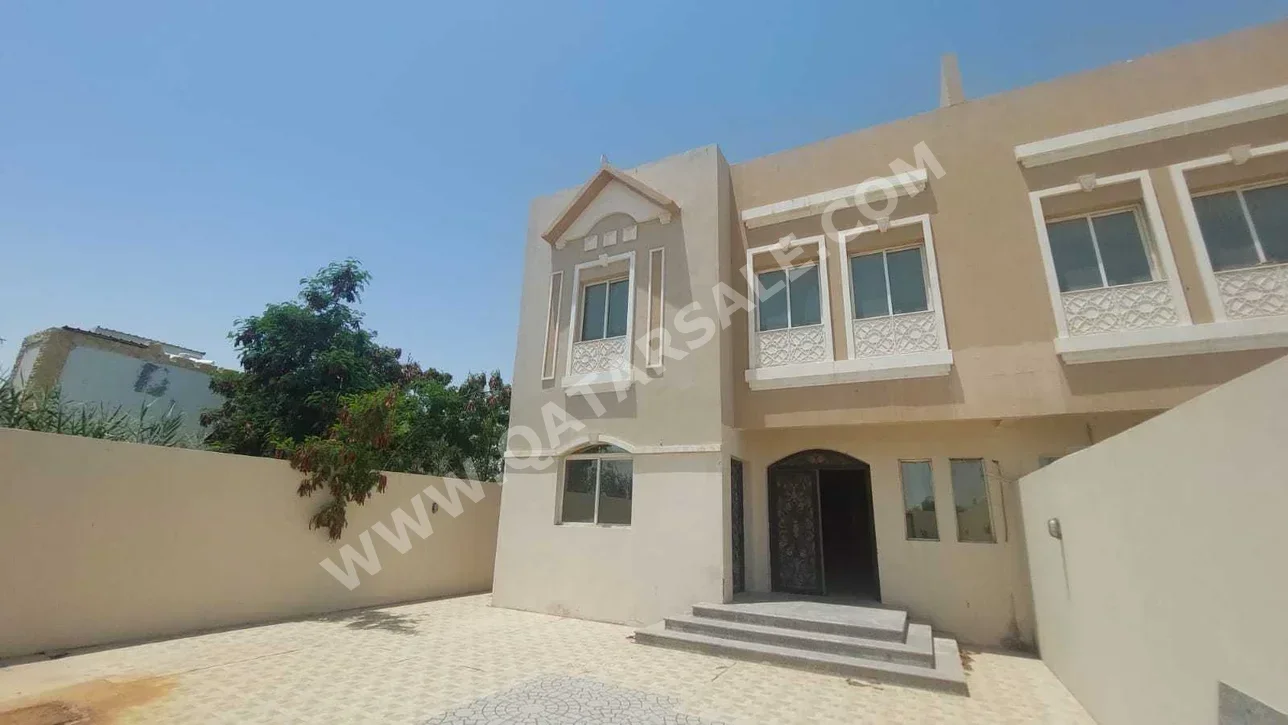 Family Residential  - Not Furnished  - Al Daayen  - Al Sakhama  - 7 Bedrooms