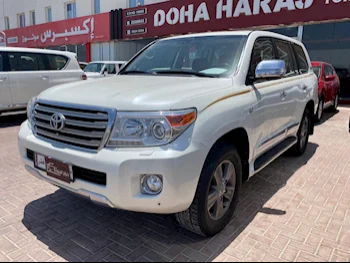 Toyota  Land Cruiser  VXR  2015  Automatic  251,000 Km  8 Cylinder  Four Wheel Drive (4WD)  SUV  White