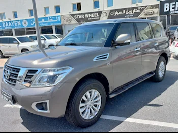 Nissan  Patrol  SE  2014  Automatic  152,000 Km  8 Cylinder  Four Wheel Drive (4WD)  SUV  Gray