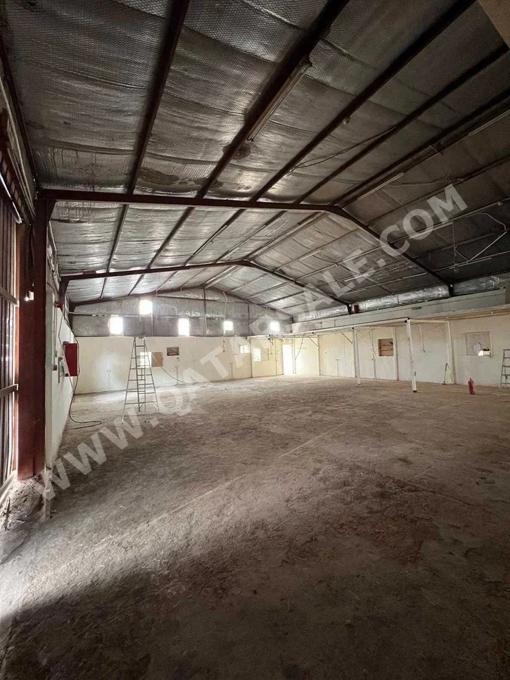 Warehouses & Stores - Al Rayyan  - Industrial Area  -Area Size: 600 Square Meter