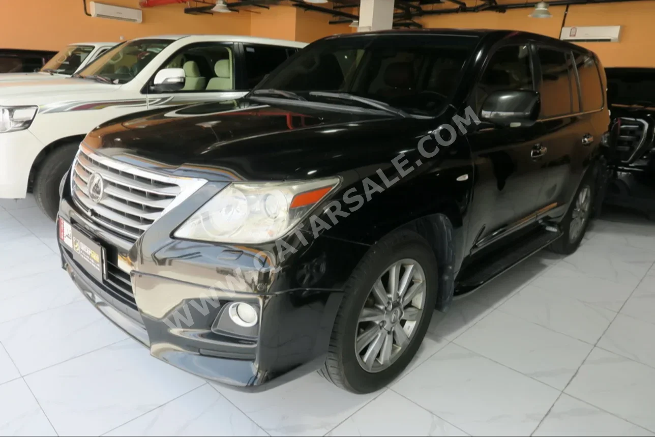 Lexus  LX  570  2011  Automatic  313,000 Km  8 Cylinder  Four Wheel Drive (4WD)  SUV  Black