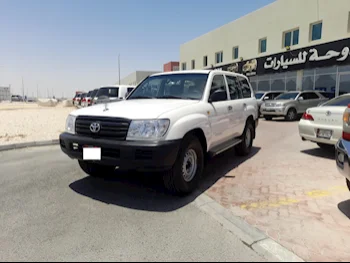 Toyota  Land Cruiser  G  2006  Manual  475,000 Km  6 Cylinder  Four Wheel Drive (4WD)  SUV  White