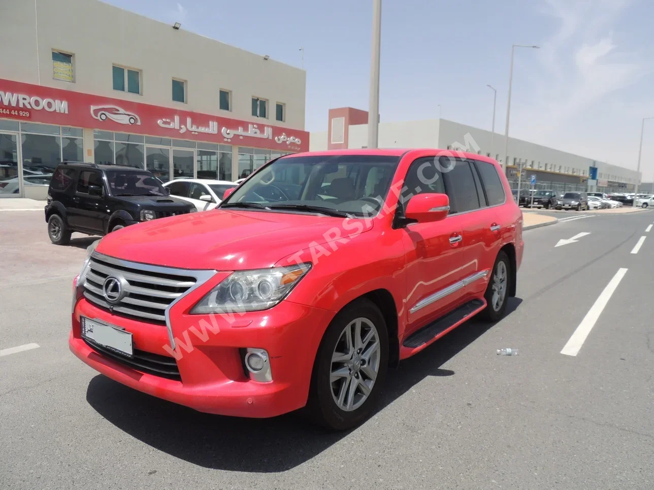 Lexus  LX  570  2014  Automatic  81,000 Km  8 Cylinder  Four Wheel Drive (4WD)  SUV  Red