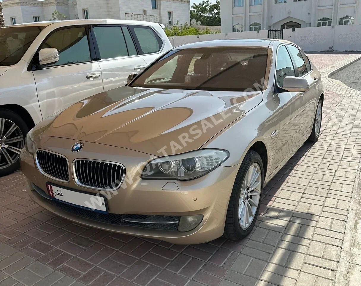 BMW  5-Series  530i  2013  Automatic  150,000 Km  6 Cylinder  Rear Wheel Drive (RWD)  Sedan  Gold