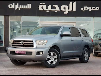 Toyota  Sequoia  SR5  2015  Automatic  217,000 Km  8 Cylinder  Four Wheel Drive (4WD)  SUV  Gray