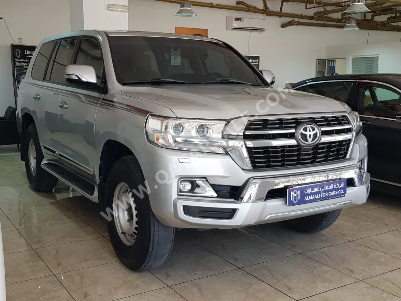 Toyota  Land Cruiser  GXR  2021  Automatic  110,000 Km  8 Cylinder  Four Wheel Drive (4WD)  SUV  Silver