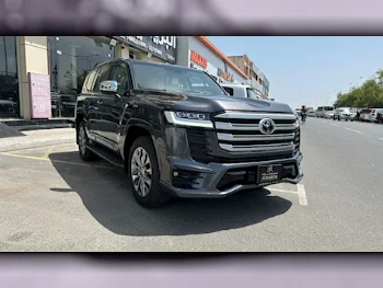  Toyota  Land Cruiser  VXR Twin Turbo  2023  Automatic  0 Km  6 Cylinder  Four Wheel Drive (4WD)  SUV  Gray  With Warranty