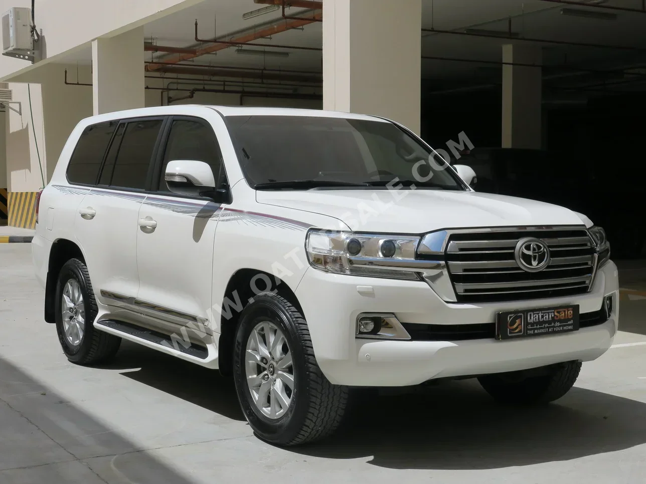 Toyota  Land Cruiser  GXR  2019  Automatic  217,000 Km  6 Cylinder  Four Wheel Drive (4WD)  SUV  White