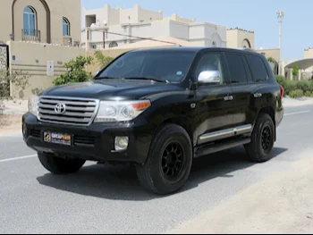 Toyota  Land Cruiser  VXR  2012  Automatic  322,000 Km  8 Cylinder  Four Wheel Drive (4WD)  SUV  Black