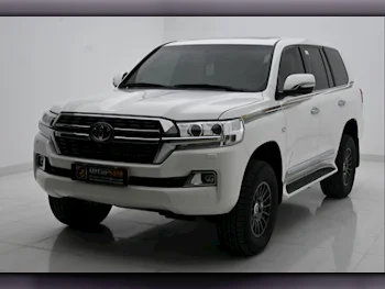 Toyota  Land Cruiser  VXR  2020  Automatic  83,000 Km  8 Cylinder  Four Wheel Drive (4WD)  SUV  White