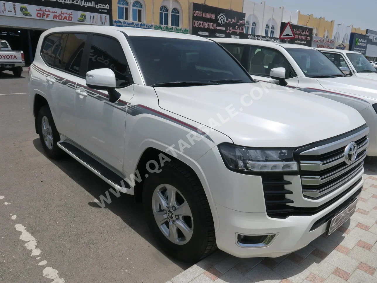 Toyota  Land Cruiser  GXR Twin Turbo  2023  Automatic  300 Km  6 Cylinder  Four Wheel Drive (4WD)  SUV  White  With Warranty