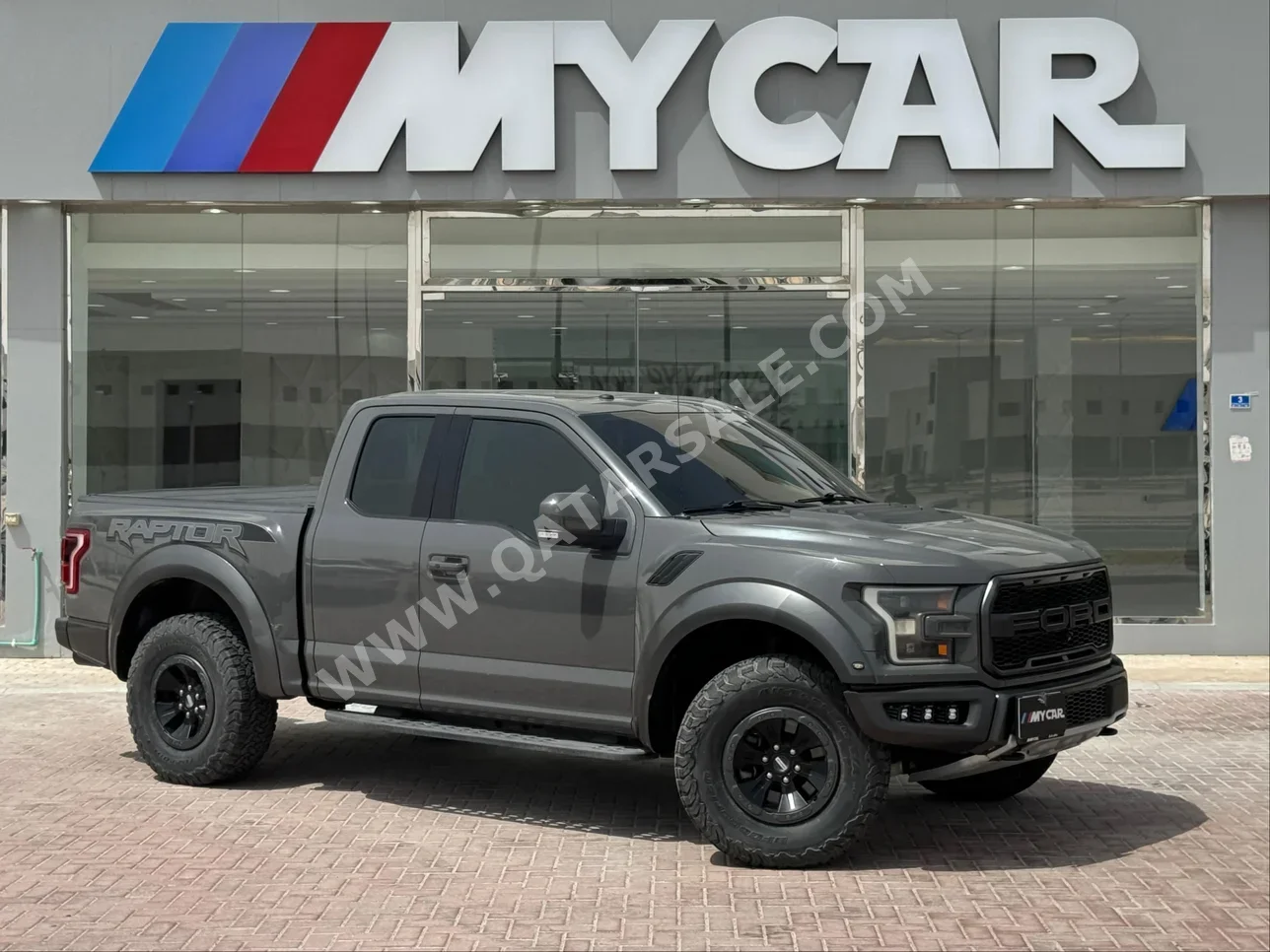 Ford  Raptor  2018  Automatic  89٬000 Km  6 Cylinder  Four Wheel Drive (4WD)  Pick Up  Gray Nardo