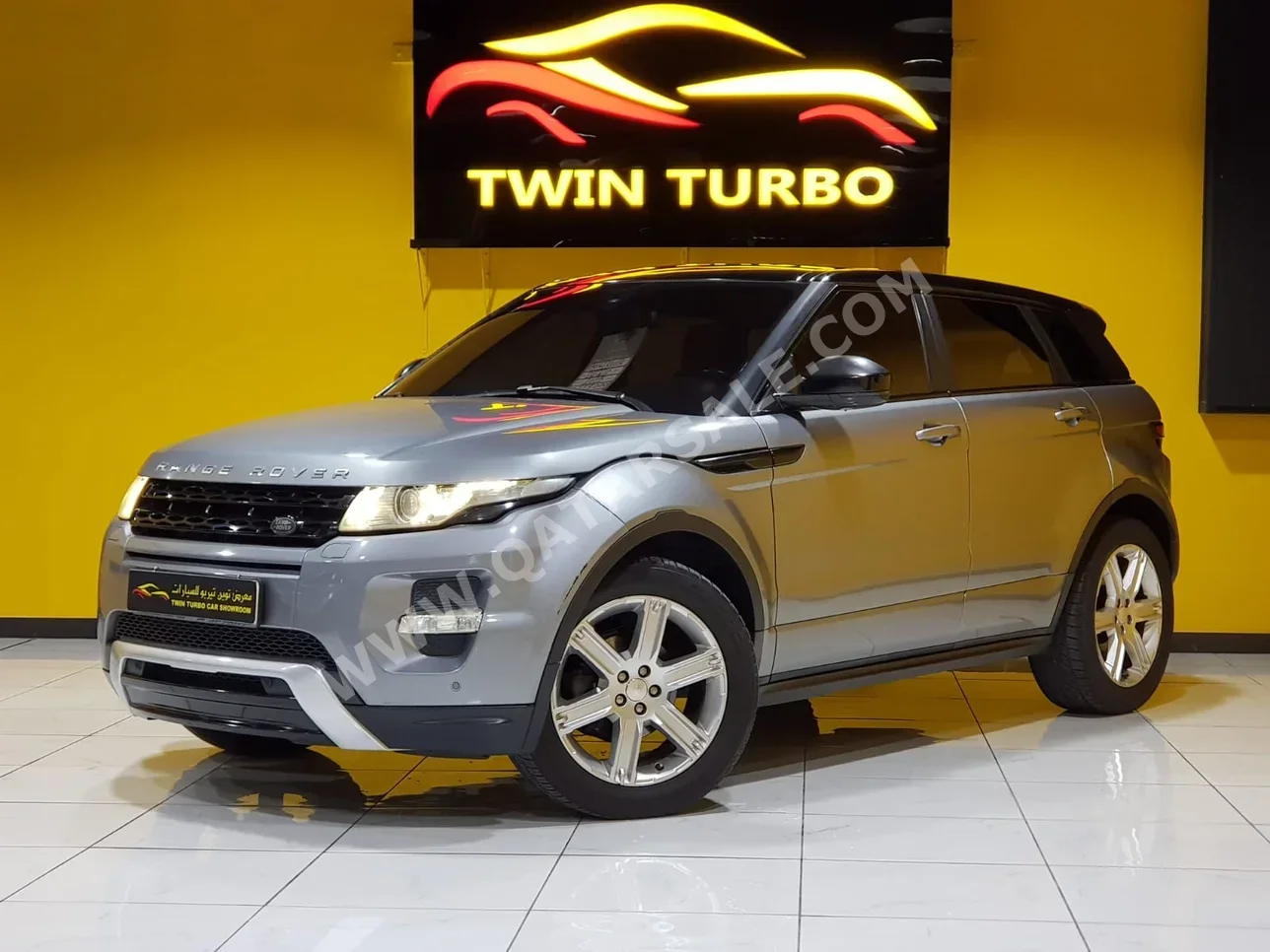 Land Rover  Evoque  Dynamic  2015  Automatic  119,000 Km  4 Cylinder  Four Wheel Drive (4WD)  SUV  Silver