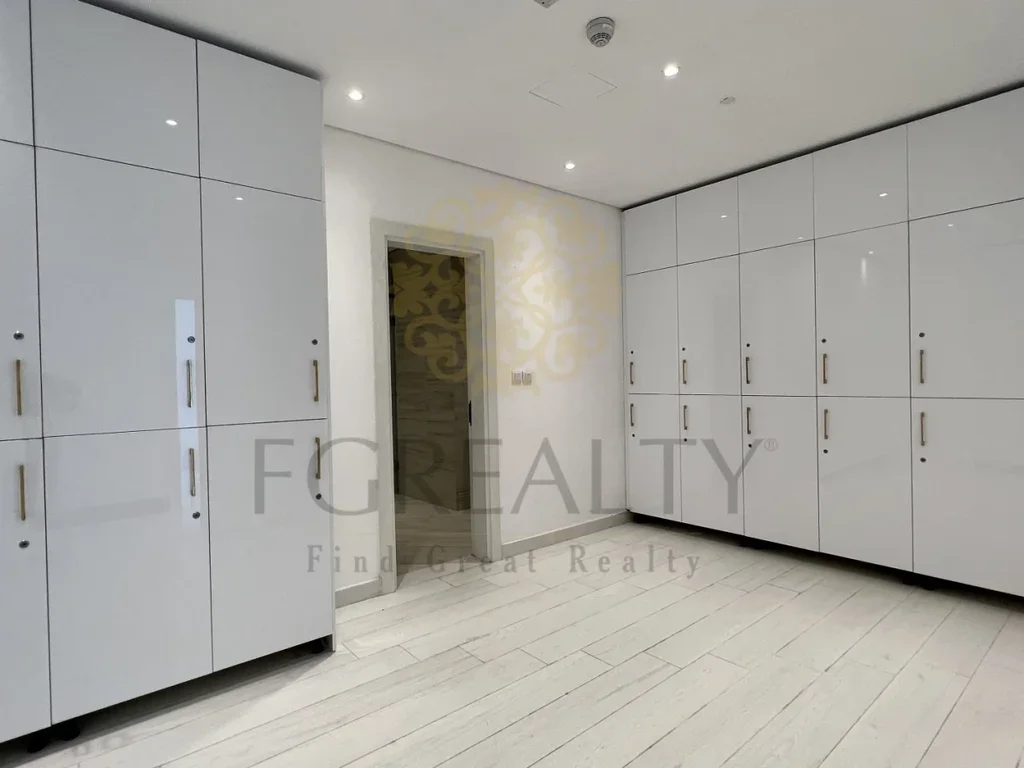 3 Bedrooms  Apartment  For Rent  in Doha -  The Pearl  Fully Furnished