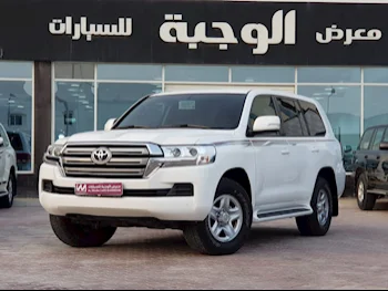 Toyota  Land Cruiser  GXR  2020  Automatic  79,000 Km  6 Cylinder  Four Wheel Drive (4WD)  SUV  White