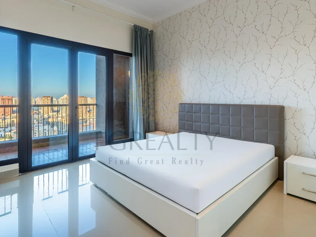 2 Bedrooms  Apartment  For Rent  in Doha -  The Pearl  Fully Furnished