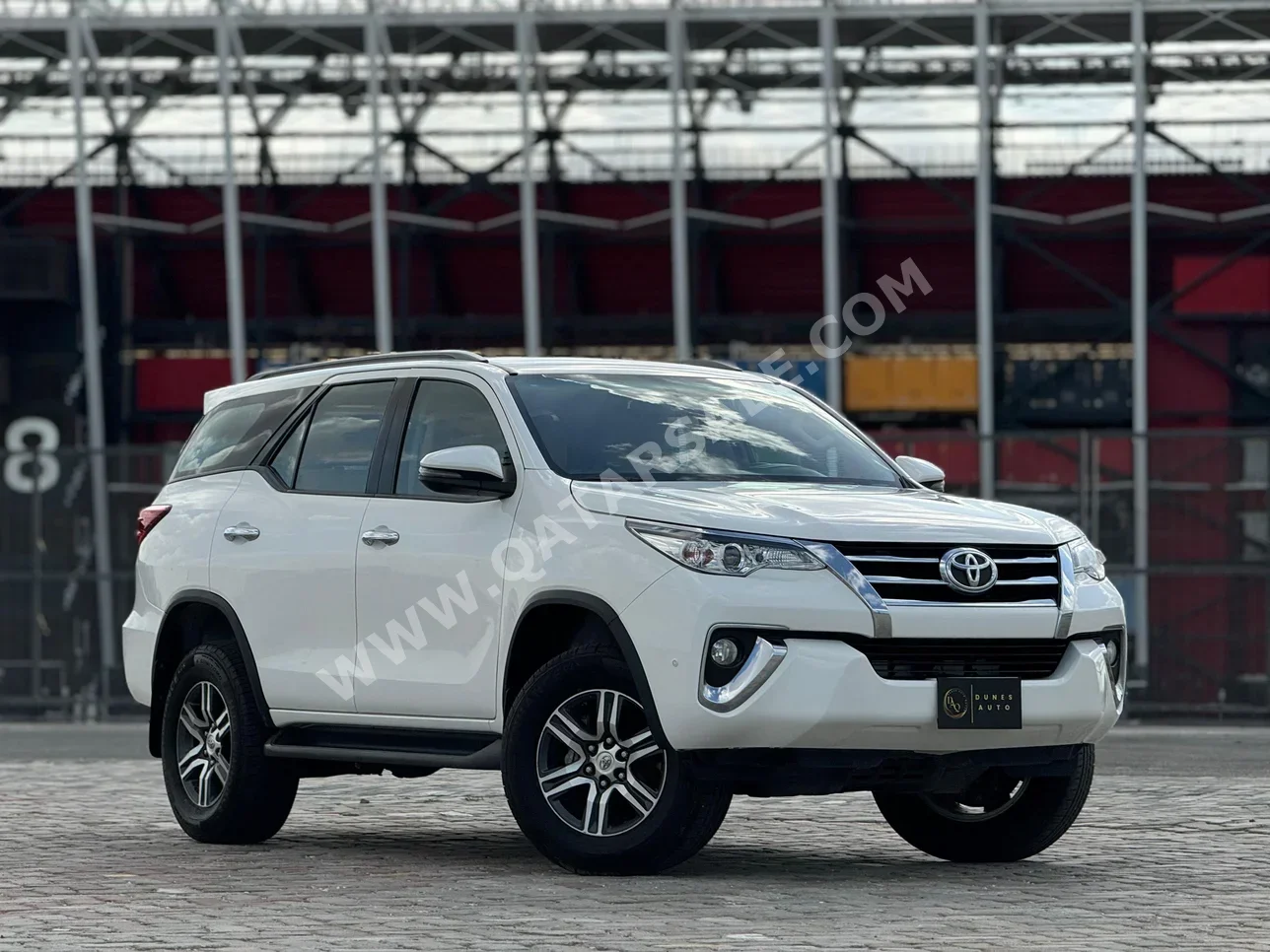 Toyota  Fortuner  2020  Automatic  61,000 Km  4 Cylinder  Four Wheel Drive (4WD)  SUV  White