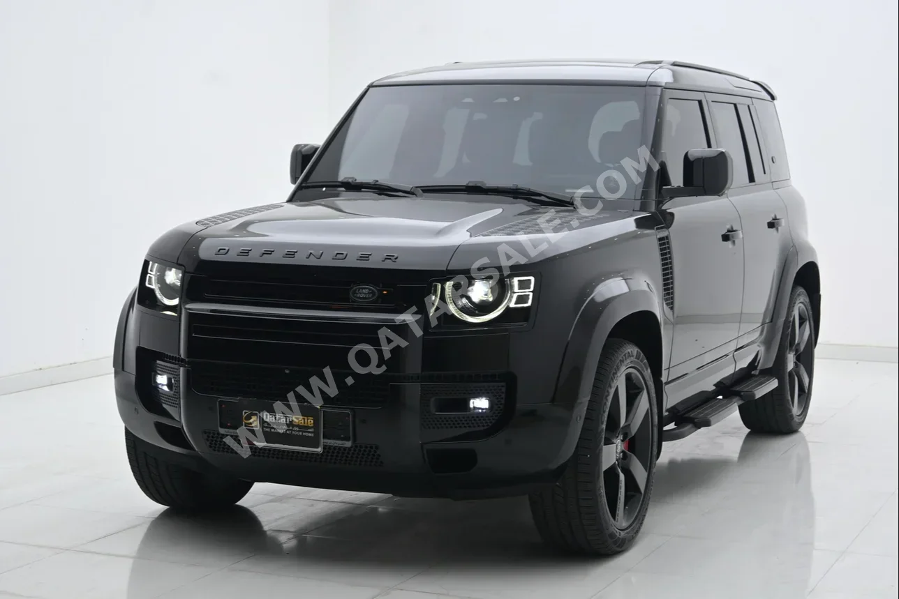 Land Rover  Defender  110 HSE  2022  Automatic  60,000 Km  6 Cylinder  Four Wheel Drive (4WD)  SUV  Black  With Warranty