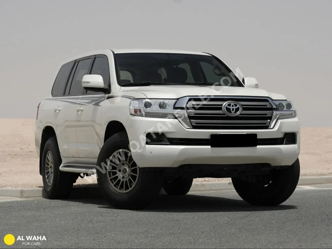 Toyota  Land Cruiser  GXR  2018  Automatic  122,000 Km  6 Cylinder  Four Wheel Drive (4WD)  SUV  White