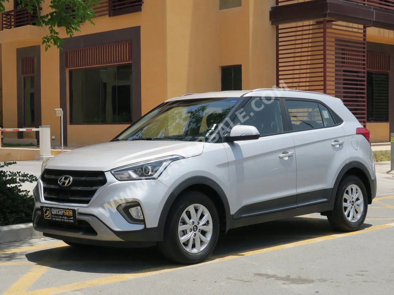 Hyundai  Creta  2019  Automatic  134,000 Km  4 Cylinder  Front Wheel Drive (FWD)  SUV  Silver