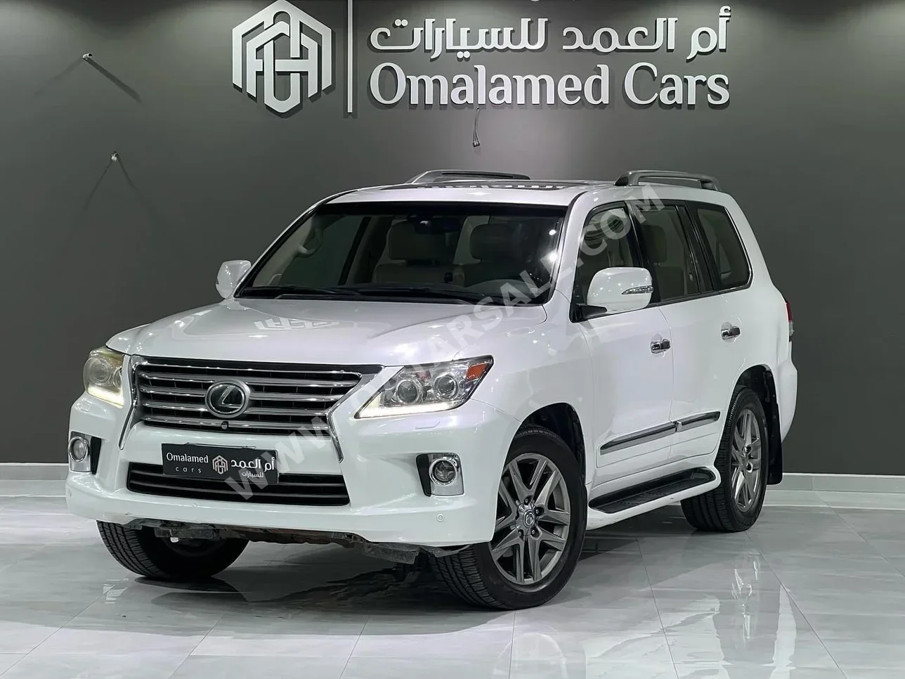 Lexus  LX  2013  Automatic  432,000 Km  8 Cylinder  All Wheel Drive (AWD)  SUV  White