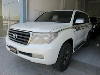 Toyota  Land Cruiser  VXR  2008  Automatic  452,000 Km  8 Cylinder  Four Wheel Drive (4WD)  SUV  White