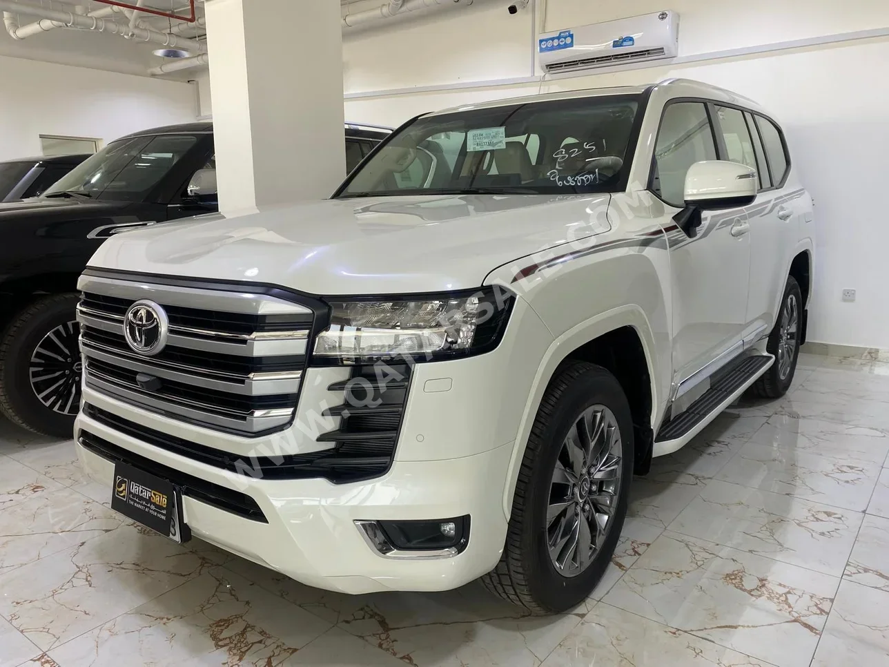 Toyota  Land Cruiser  GXR Twin Turbo  2024  Automatic  0 Km  6 Cylinder  Four Wheel Drive (4WD)  SUV  White  With Warranty