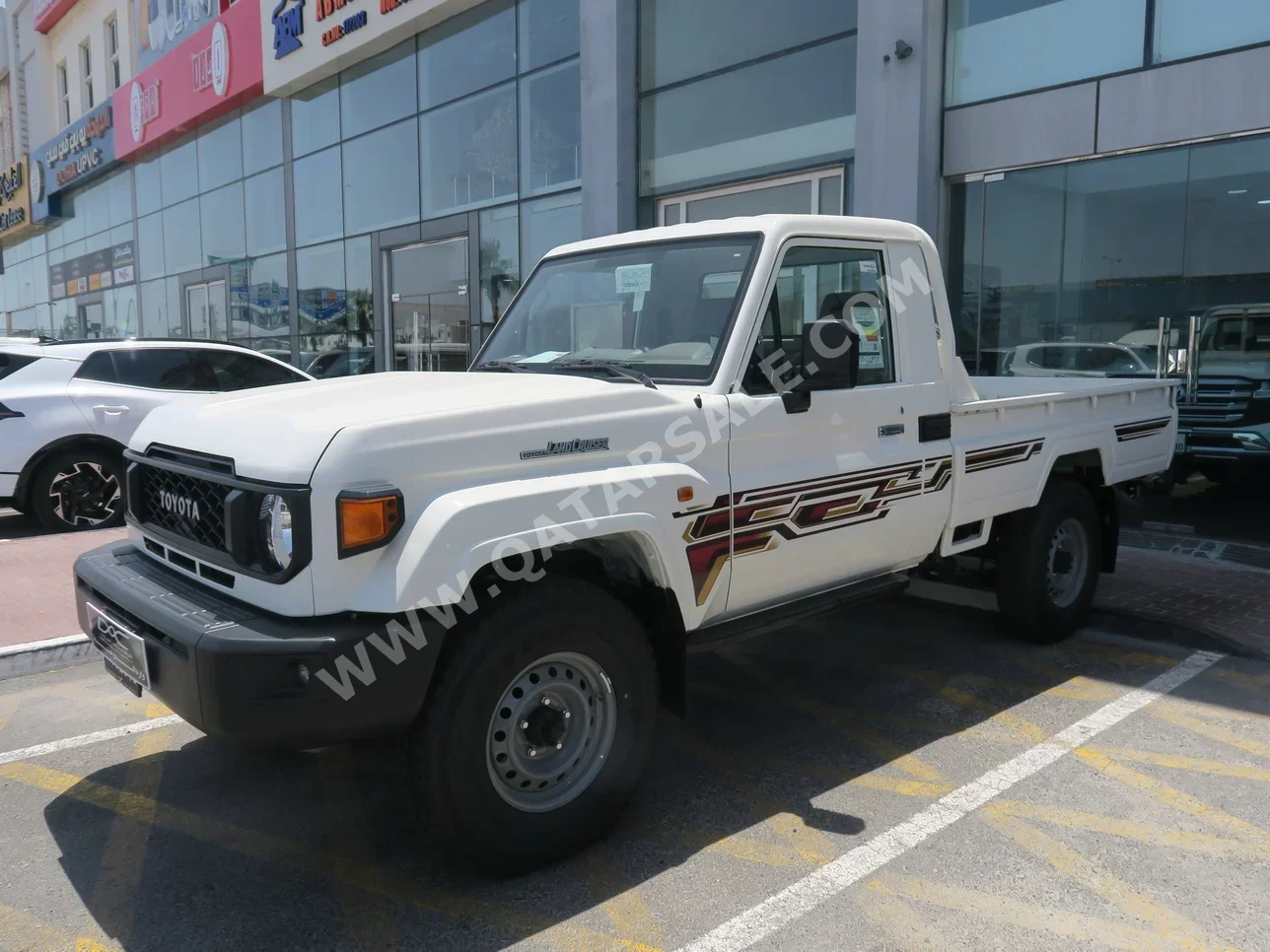 Toyota  Land Cruiser  LX  2024  Automatic  0 Km  6 Cylinder  Four Wheel Drive (4WD)  Pick Up  White  With Warranty