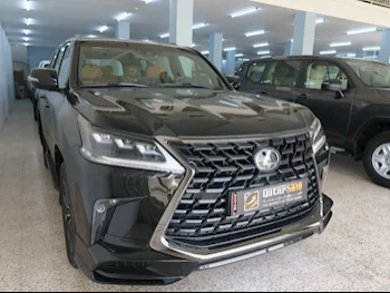 Lexus  LX  570 S Black Edition  2021  Automatic  61,000 Km  8 Cylinder  Four Wheel Drive (4WD)  SUV  Black  With Warranty